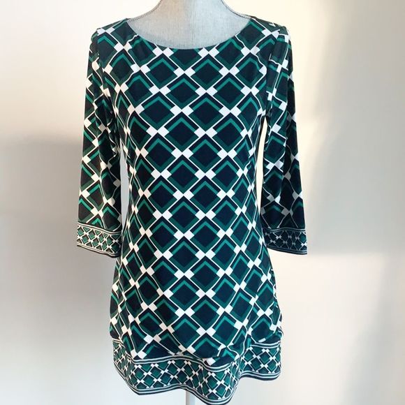 🌈 3/$20 White House Black Market mini dress - Picture 1 of 8